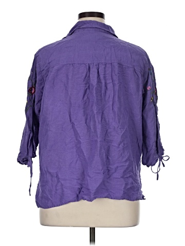 Delta Burke 3/4 Sleeve Button-Down Shirt (view 2)