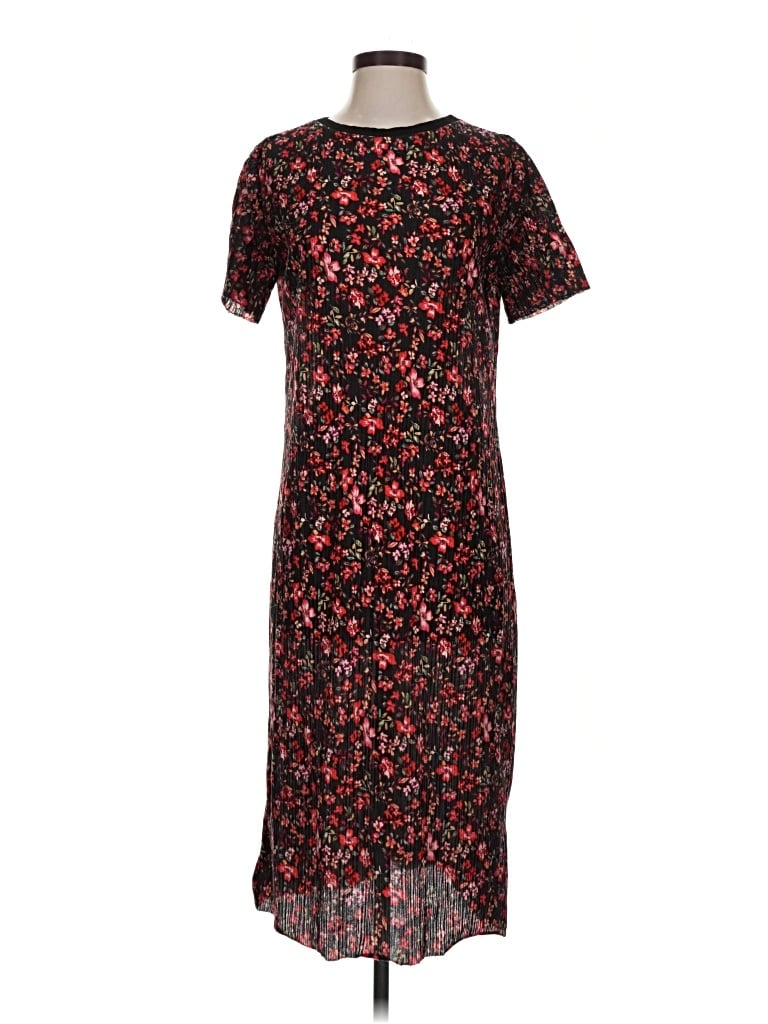 Pre-owned Stradivarius Casual Dress In Black