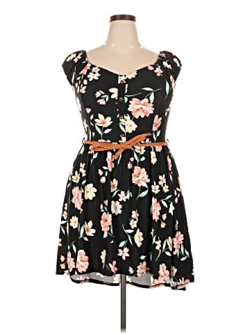 No Boundaries Casual Dress (view 1)