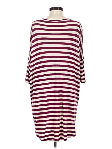 Lularoe 3/4 Sleeve Top (view 2)