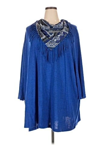 Catherines Poncho (view 1)