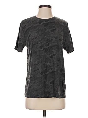 Old Navy Active T-Shirt (view 1)