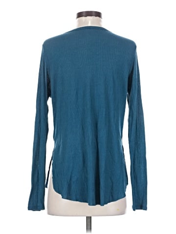 Alo Long Sleeve T-Shirt (view 2)