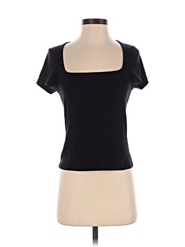 Old Navy Short Sleeve T-Shirt (view 1)