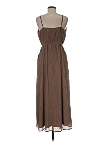 Betsey's Boutique Shop Casual Dress (view 2)