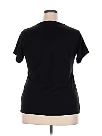 Bobbie Brooks Short Sleeve T-Shirt (view 2)