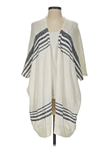 Ecote Poncho (view 1)