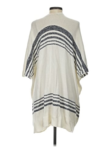 Ecote Poncho (view 2)