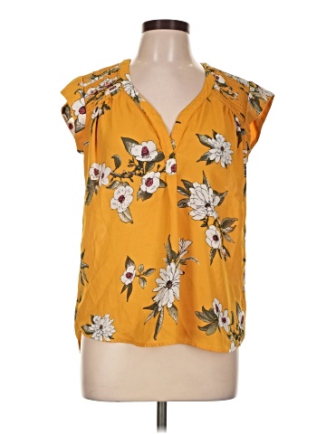 Olive and Oak Sleeveless Blouse (view 1)