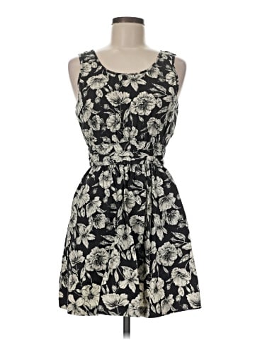 Forever 21 Cocktail Dress (view 1)