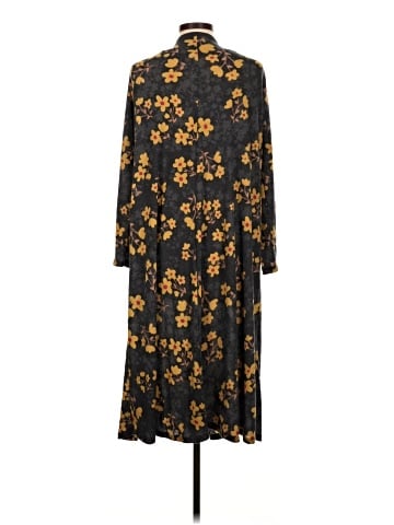 Lularoe Cardigan (view 2)
