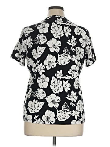 Chaps Short Sleeve Henley (view 2)