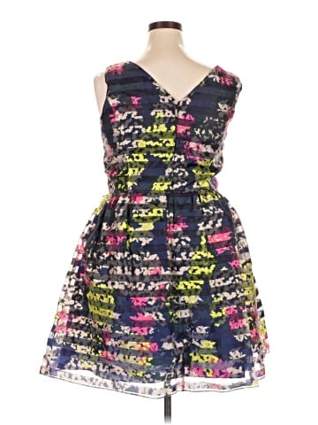 Danny And Nicole Cocktail Dress (view 2)