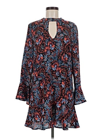 Xhilaration Casual Dress (view 1)