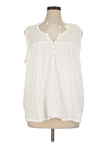 North River Outfitters Sleeveless Blouse (view 1)