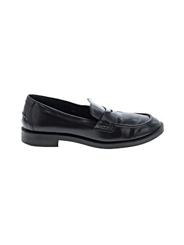Zara Flats (view 1)