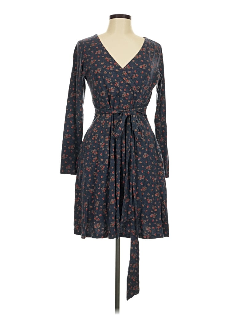 Pre-owned Toad And Co Casual Dress In Gray