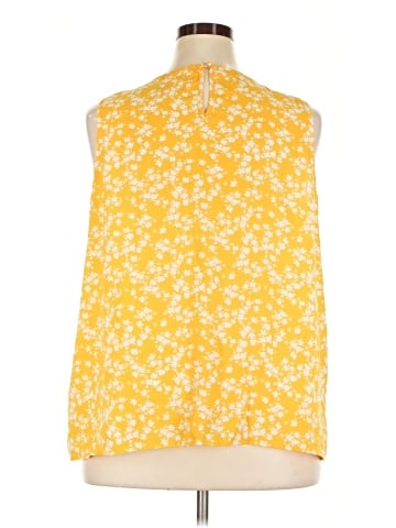 Fun2Fun Sleeveless Blouse (view 2)