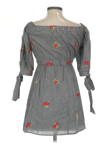 Urban Outfitters Casual Dress (view 2)