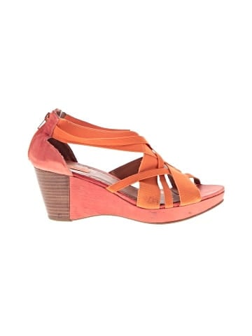 Miz Mooz Wedges (view 1)