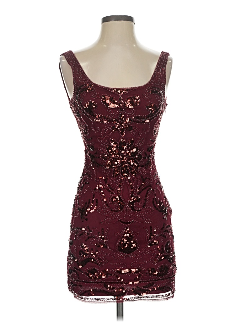 Pre-owned Lulus Cocktail Dress In Burgundy