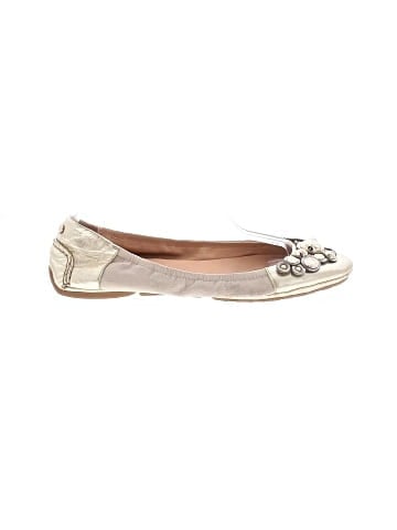 Coach Flats (view 1)