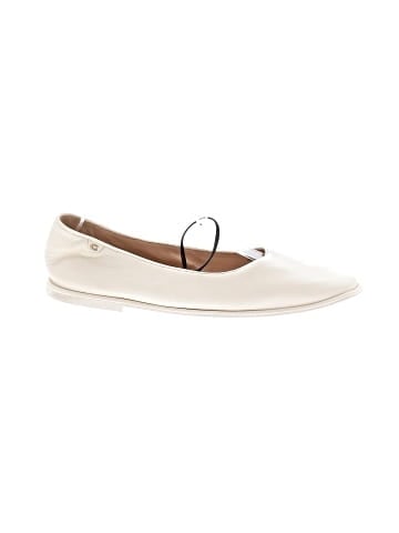 Coach Flats (view 1)