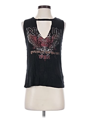 Charlotte Russe Sleeveless T-Shirt (view 1)