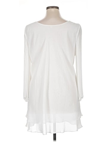 Hot In Hollywood 3/4 Sleeve Blouse (view 2)