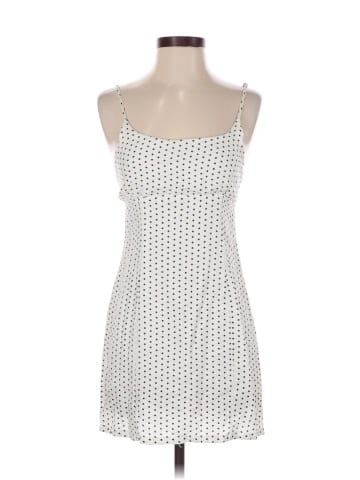 Urban Outfitters Casual Dress (view 1)