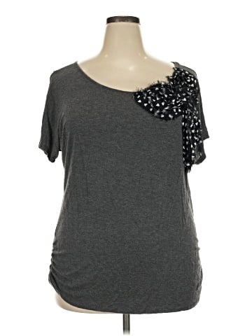 Free Kisses Short Sleeve T-Shirt (view 1)