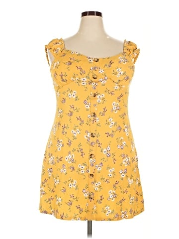 No Boundaries Casual Dress (view 1)