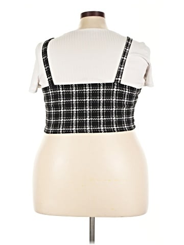 No Boundaries Sleeveless Top (view 2)