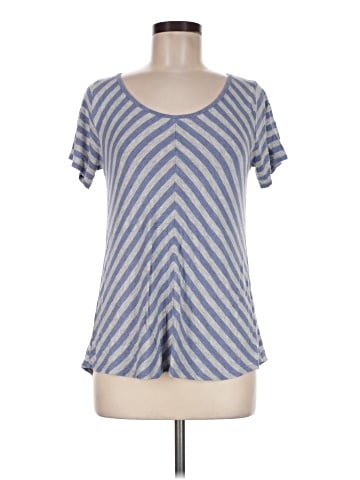 Lularoe Short Sleeve T-Shirt (view 1)