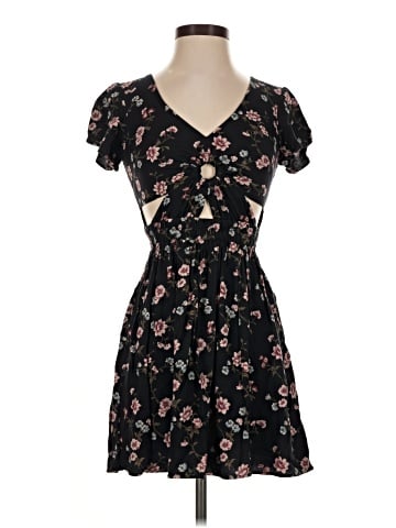 American Eagle Outfitters Casual Dress (view 1)