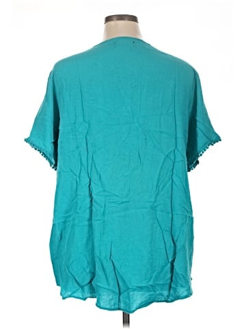 Merigold Kiss Short Sleeve Blouse (view 2)