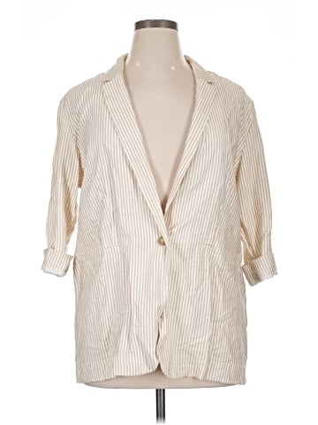 Maurices 3/4 Sleeve Button-Down Shirt (view 1)