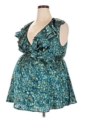 Liz Lange Maternity for Target Sleeveless Blouse (view 1)