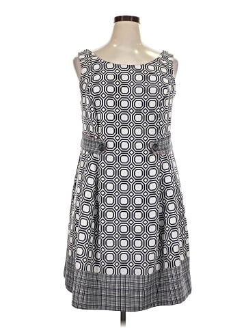 Signature by Robbie Bee Casual Dress (view 1)