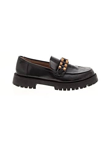 Zara Flats (view 1)