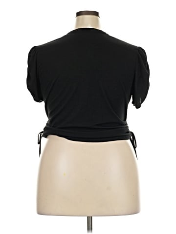 No Boundaries Short Sleeve Blouse (view 2)