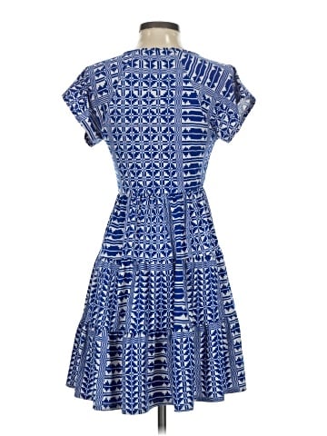 Urban Outfitters Casual Dress (view 2)