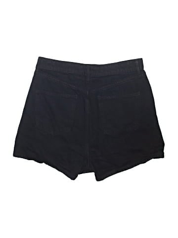 Gap Shorts (view 2)