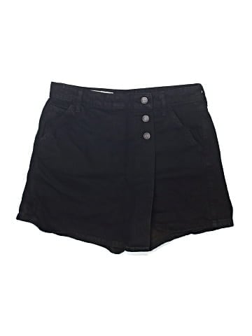 Gap Shorts (view 1)