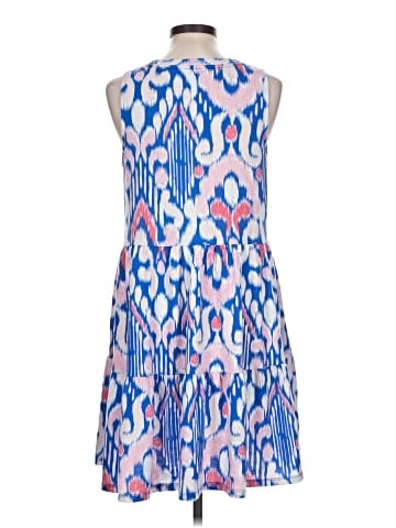 Crown & Ivy Casual Dress (view 2)