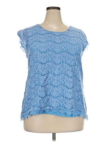 Forgotten Grace Short Sleeve Top (view 1)