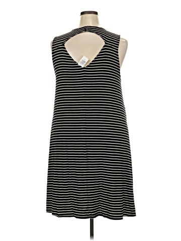 American Eagle Outfitters Casual Dress (view 2)