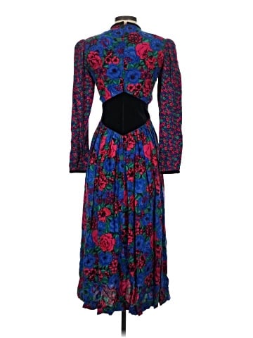 Neiman Marcus Casual Dress (view 2)