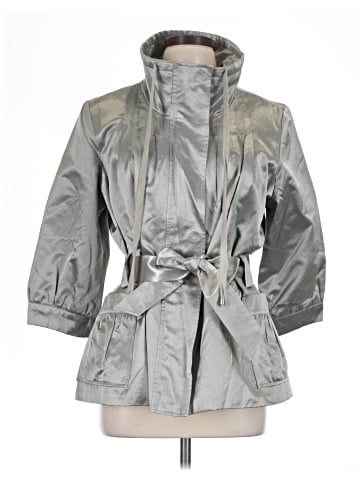 Cache Raincoat (view 1)
