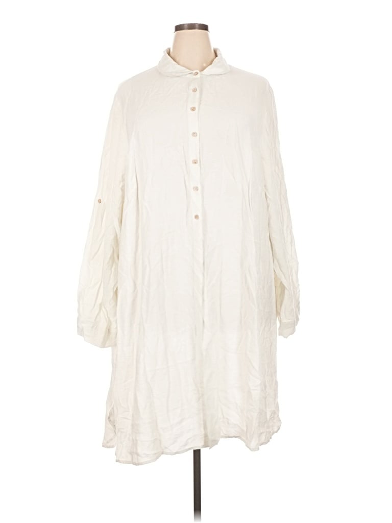 Pre-owned Bloomchic Casual Dress In Ivory